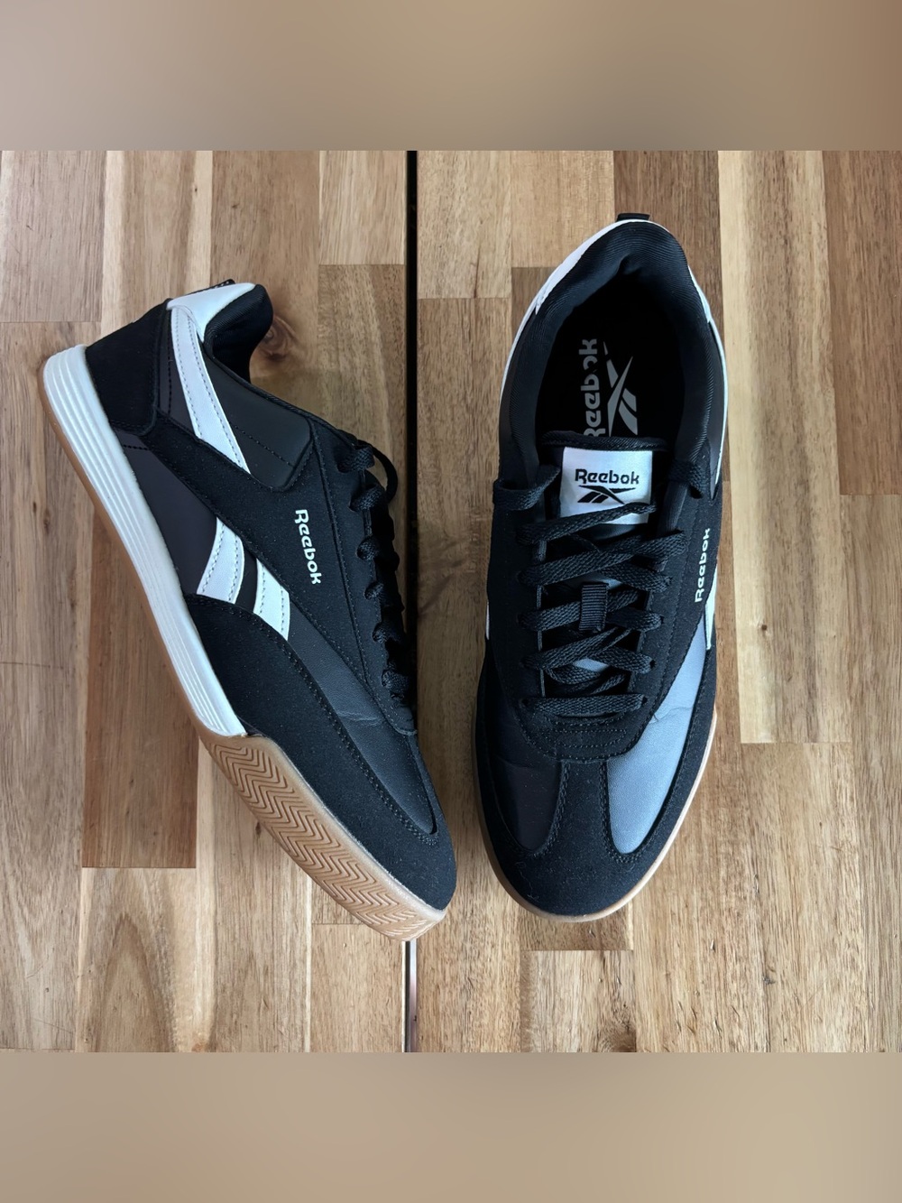 Reebok Sneakers‎